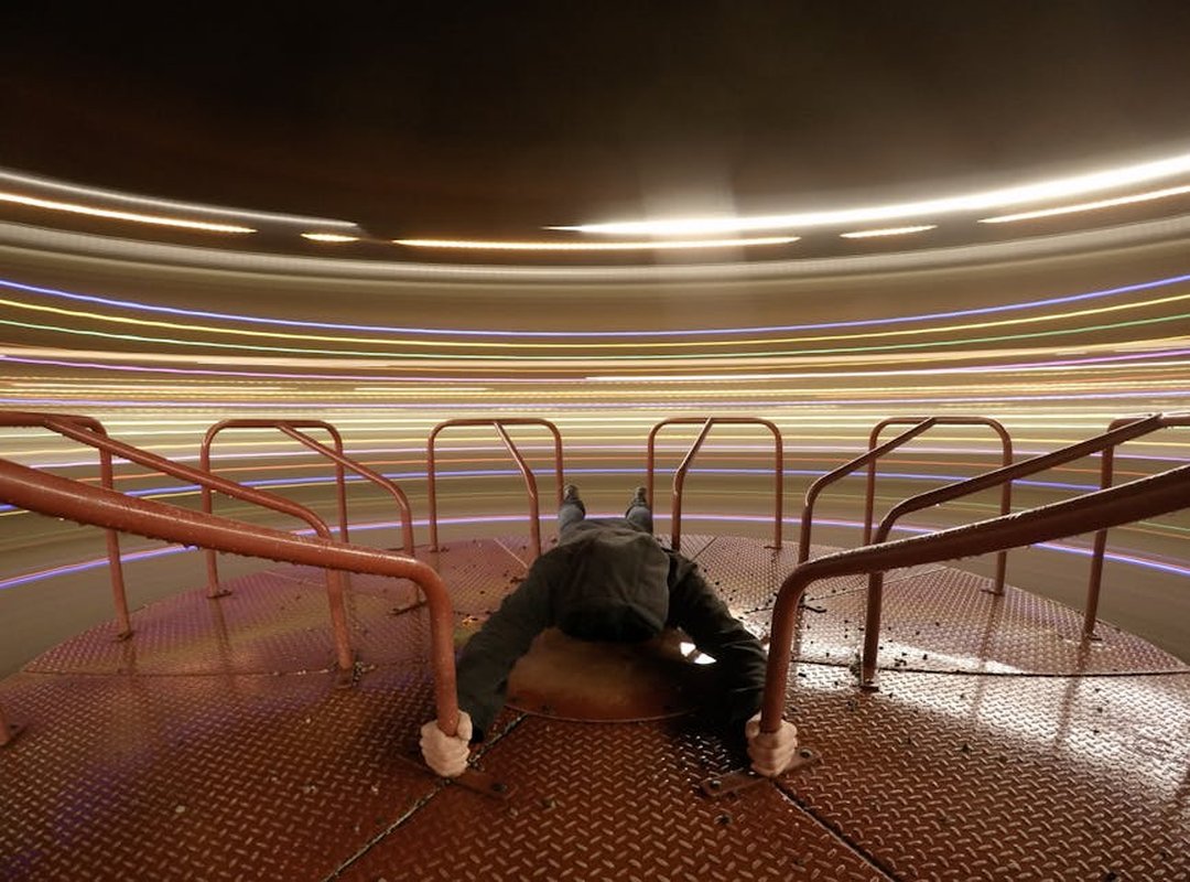 How Old Is Sandiro Qazalcat